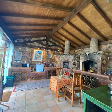 Kwatera prywatna The Old Watermill Retreat - O Retiro Da Azenha Velha *