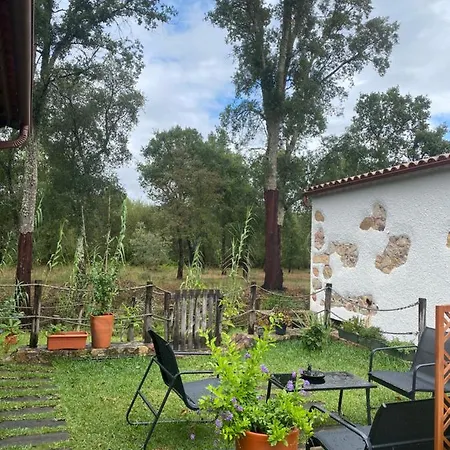 Kwatera prywatna The Old Watermill Retreat - O Retiro Da Azenha Velha